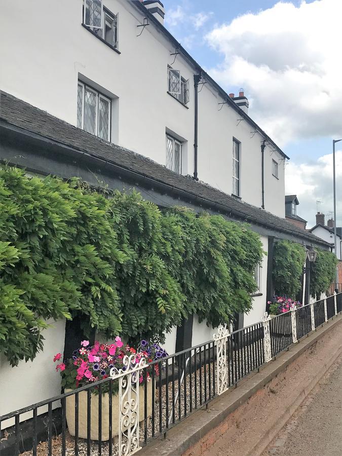 Eagle House Bed & Breakfast Eccleshall Bagian luar foto